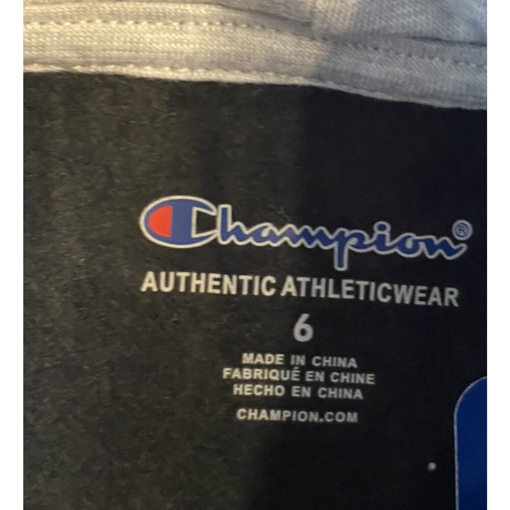 NEW Champion • Hoodie - Picture 4 of 6